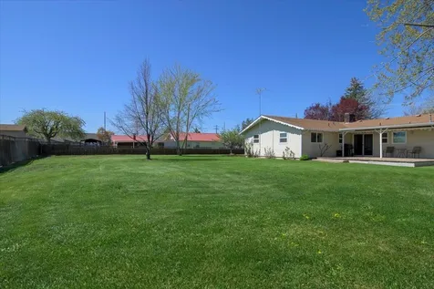 270 NW 19th Street Redmond OR 97756