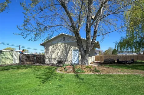 270 NW 19th Street Redmond OR 97756