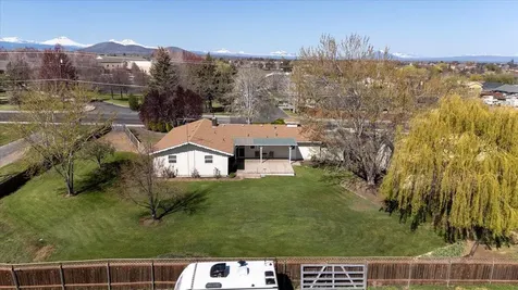 270 NW 19th Street Redmond OR 97756