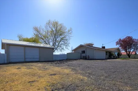 270 NW 19th Street Redmond OR 97756