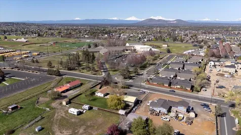 270 NW 19th Street Redmond OR 97756