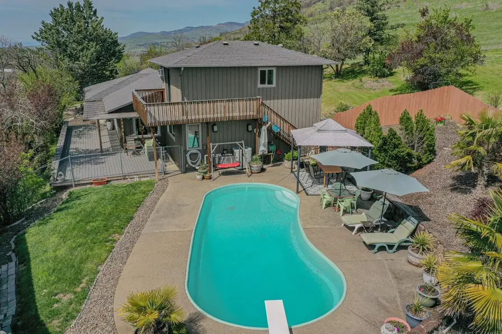 4675 Highway 66 Ashland OR 97520