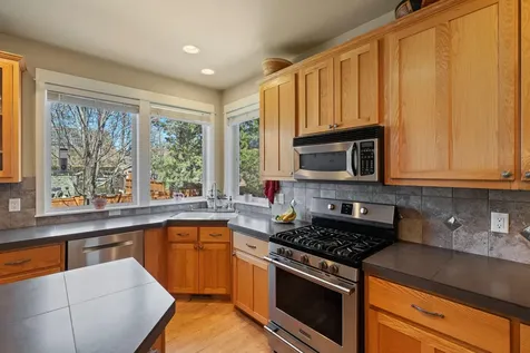 2926 NW Chianti Lane Bend OR 97703