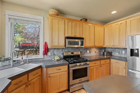 2926 NW Chianti Lane Bend OR 97703