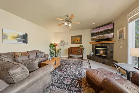 2926 NW Chianti Lane Bend OR 97703