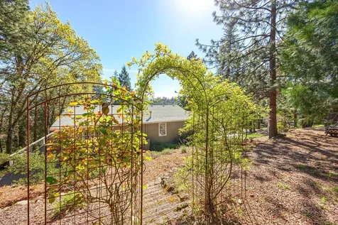 225 Nutley Street Ashland OR 97520