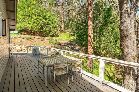 225 Nutley Street Ashland OR 97520