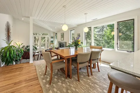 225 Nutley Street Ashland OR 97520