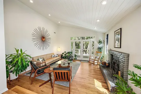 225 Nutley Street Ashland OR 97520