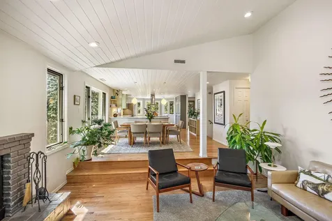 225 Nutley Street Ashland OR 97520