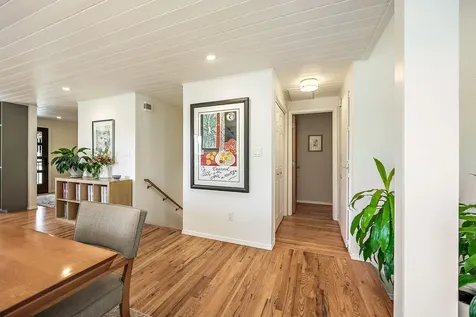 225 Nutley Street Ashland OR 97520