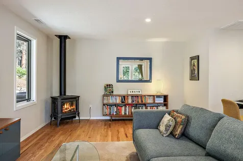 225 Nutley Street Ashland OR 97520