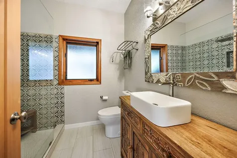 225 Nutley Street Ashland OR 97520