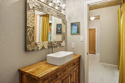 225 Nutley Street Ashland OR 97520