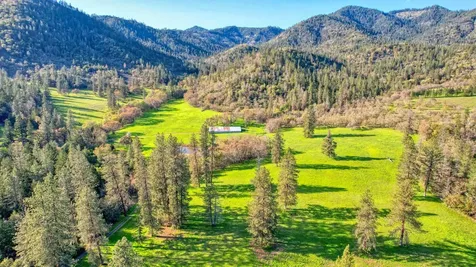 858 Missouri Flat Road Grants Pass OR 97527
