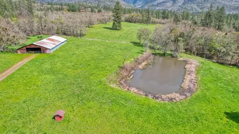 858 Missouri Flat Road Grants Pass OR 97527