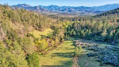 858 Missouri Flat Road Grants Pass OR 97527
