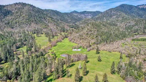 858 Missouri Flat Road Grants Pass OR 97527