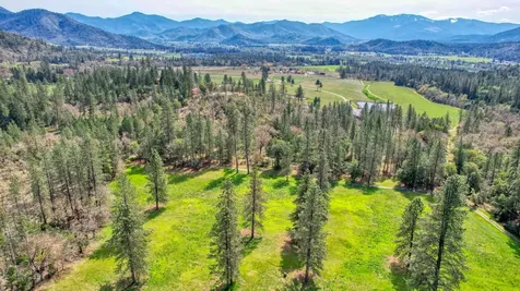 858 Missouri Flat Road Grants Pass OR 97527