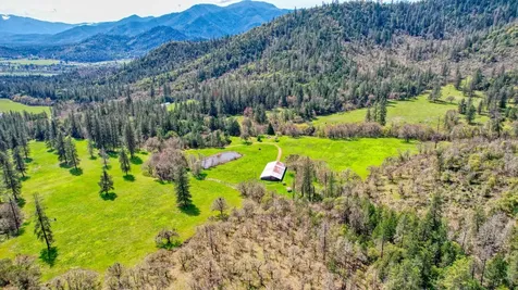 858 Missouri Flat Road Grants Pass OR 97527