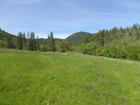 858 Missouri Flat Road Grants Pass OR 97527