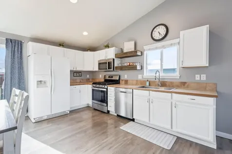 2701 NE 5th Street Redmond OR 97756