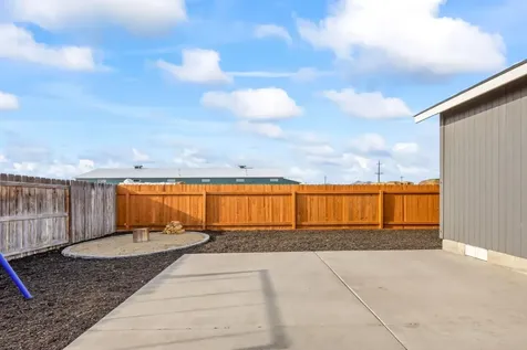 2701 NE 5th Street Redmond OR 97756
