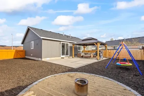 2701 NE 5th Street Redmond OR 97756