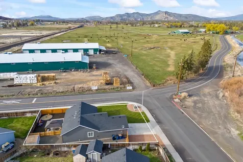 2701 NE 5th Street Redmond OR 97756