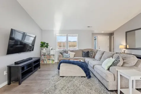 2701 NE 5th Street Redmond OR 97756