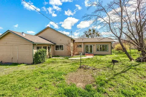 4336 Independence School Road Medford OR 97501