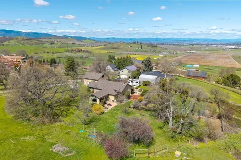 4336 Independence School Road Medford OR 97501