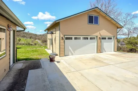 4336 Independence School Road Medford OR 97501