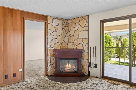 53 S Foothill Road Medford OR 97504