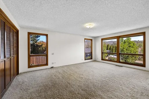 53 S Foothill Road Medford OR 97504
