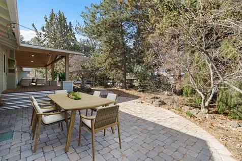 61866 Dobbin Road Bend OR 97702