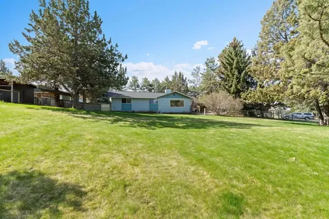 61866 Dobbin Road Bend OR 97702