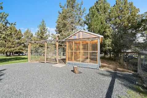61866 Dobbin Road Bend OR 97702