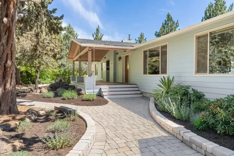 61866 Dobbin Road Bend OR 97702