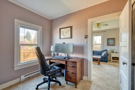 305 SW 9th Street Redmond OR 97756