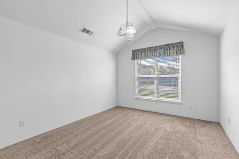 93 Freshwater Drive Phoenix OR 97535