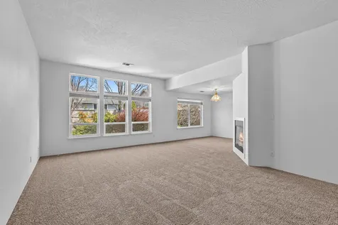 93 Freshwater Drive Phoenix OR 97535