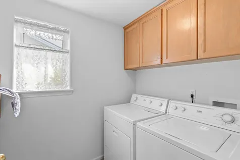 93 Freshwater Drive Phoenix OR 97535