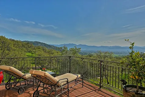 4137 Dry Creek Road Medford OR 97504