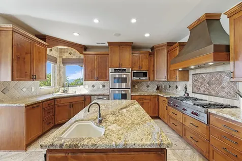 4137 Dry Creek Road Medford OR 97504