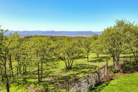 4137 Dry Creek Road Medford OR 97504