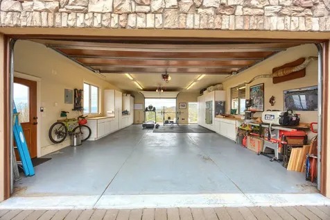 4137 Dry Creek Road Medford OR 97504