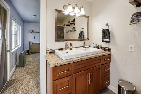 1555 S Columbus Avenue Medford OR 97501