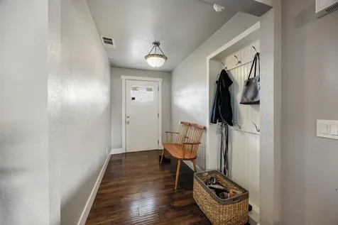1555 S Columbus Avenue Medford OR 97501