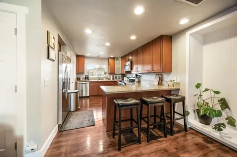 1555 S Columbus Avenue Medford OR 97501